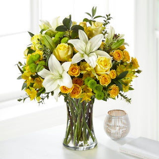 Fresh flower arrangements by top-rated Toronto flower shop