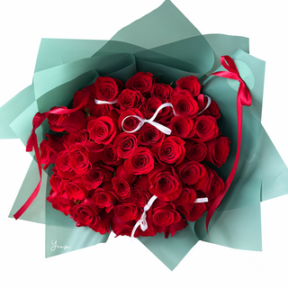 50 ed Roses Bouquet. Perfect Valentine's Day gift. Same Day Delivery to Toronto and GTA. Order your vanelntines day flowers today at yunzaflorist.com