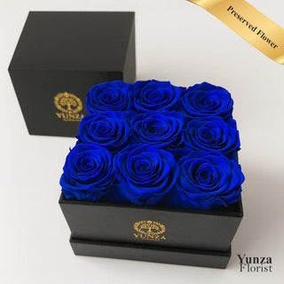 9 Blue Roses inside a black box. Preserved Flowers Online for same-day delivery to Markham, Richmond Hill, and the surrounding areas. 
