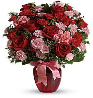 Valentine's Day is coming soon. Check out our beautiful flowers for this 14 February. We have different kinds of flower arrangements.